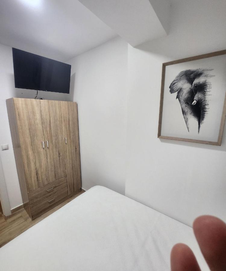 Apartamentos En Alameda Junto Al Corte Ingles Cartagena Eksteriør billede